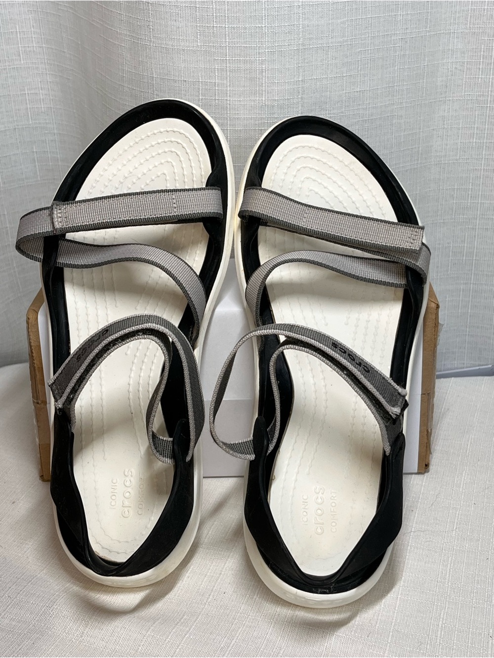 Crocs Strappy Sandals W8 Black White Gray Comfort Casual Lightweight - Picture 1 of 8